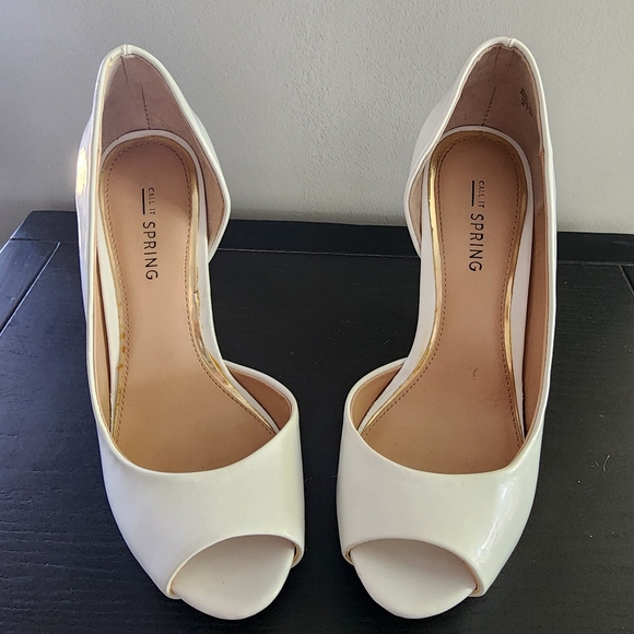 Call it Spring White Platform Heels - Picture 6 of 6